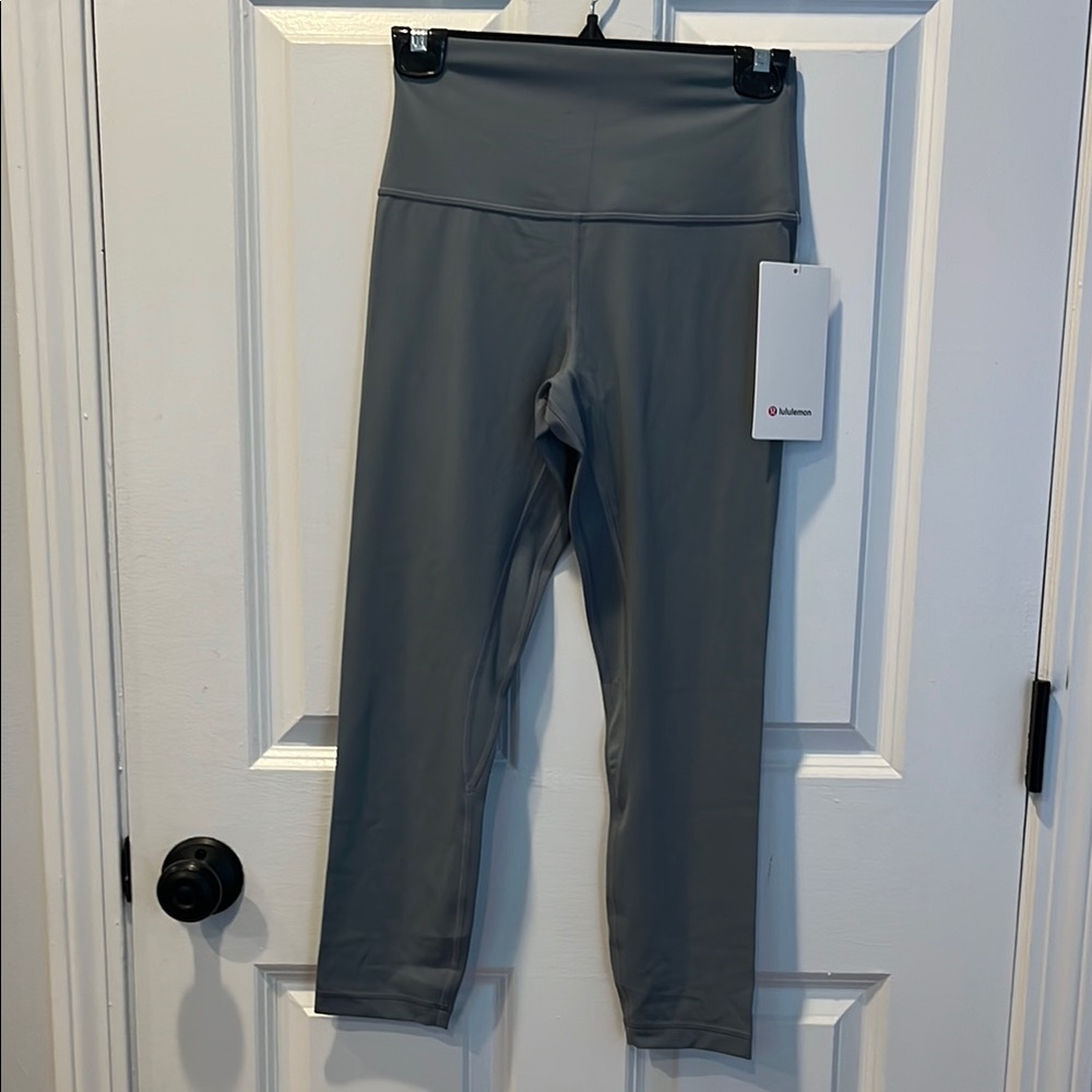 Lululemon Women’s Blue Gray Leggings
